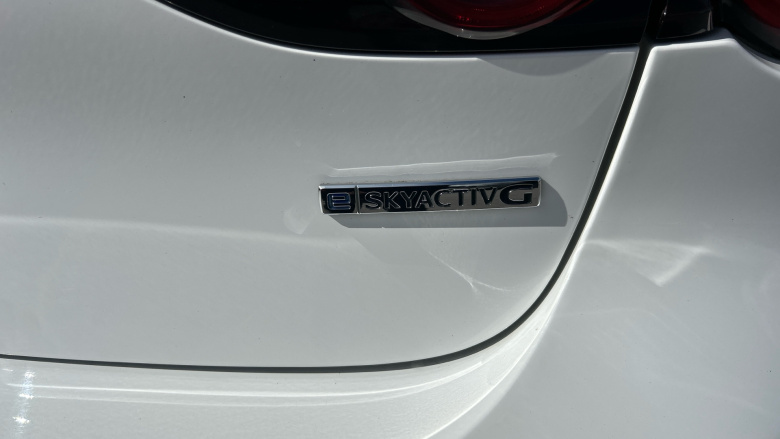 Mazda 3 2.0 e-Skyactiv G MHEV SE-L 5dr Petrol Hatchback